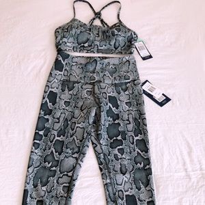 Crop top & legging